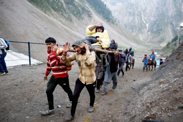 Dandi Walas Palki  Baltal to Holy Cave (to & fro )